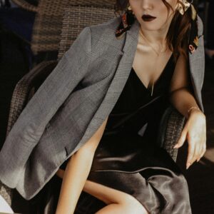 Outono/Inverno os 5 Casacos Essenciais que Vão Dominar as Ruas e Aquecer Seu Estilo!